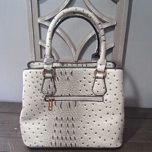 🩶Crocodile-Embossed Handbag
